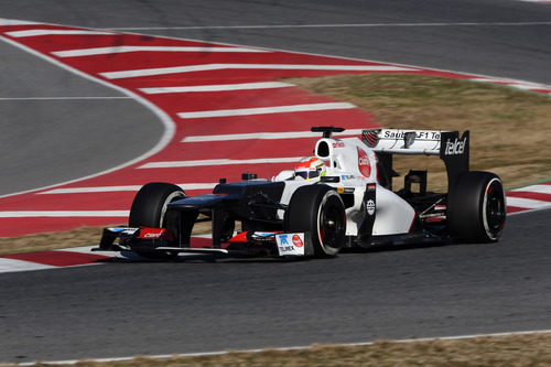 Sergio Pérez con el Sauber en Barcelona