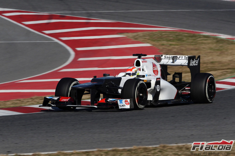 Sergio Pérez con el Sauber en Barcelona