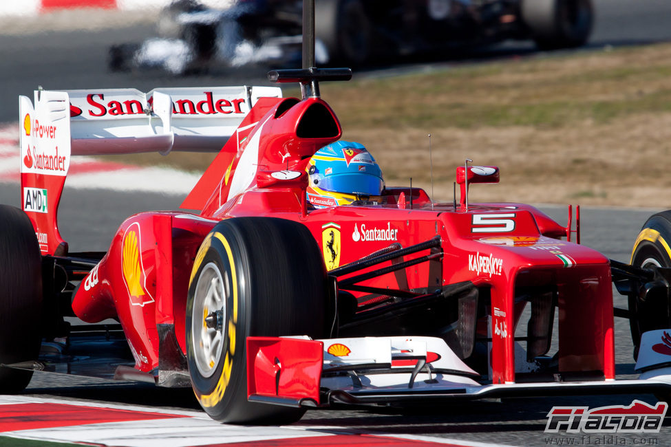 Alonso en el F2012 en los test de 2012