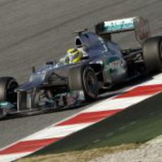 Nico Rosberg con el Mercedes en Barcelona
