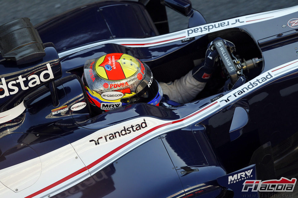 Pastor Maldonado a los mandos del Williams FW34