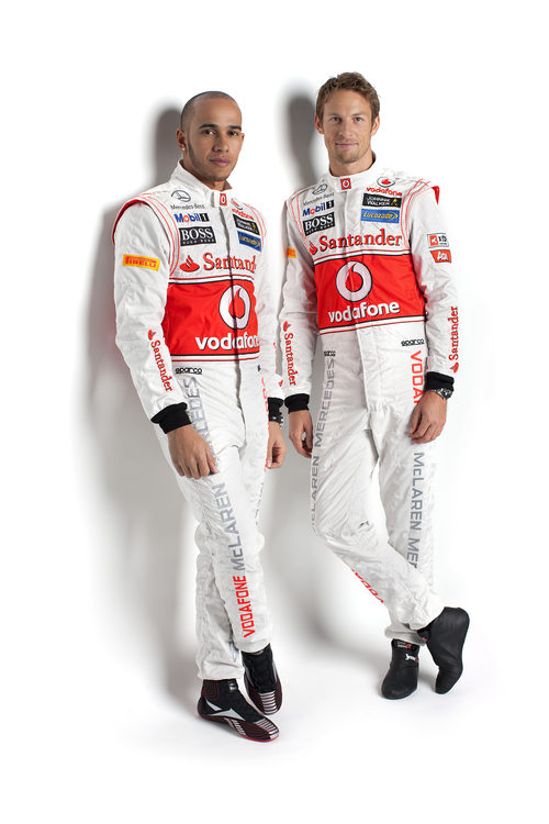 Hamilton y Button con los monos de McLaren de 2012