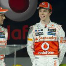 Gary Paffett y Oliver Turvey en la presentación del McLaren MP4-27