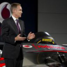 Martin Whitmarsh en la presentación del MP4-27