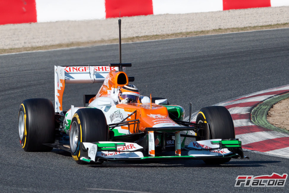 Nico Hülkenberg con el Force India en Barcelona