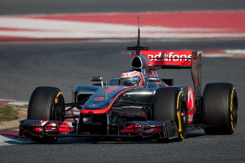 Jenson Button con el McLaren en los test de Barcelona