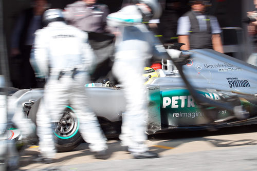 Parada en boxes para el Mercedes de Rosberg