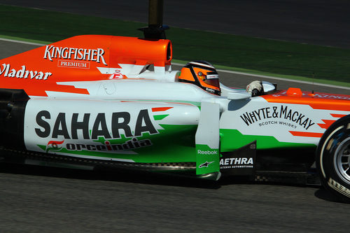 Nico Hülkenberg al volante del Force India en los test
