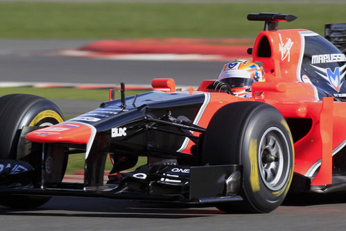 Timo Glock estrena el MR01 de Marussia