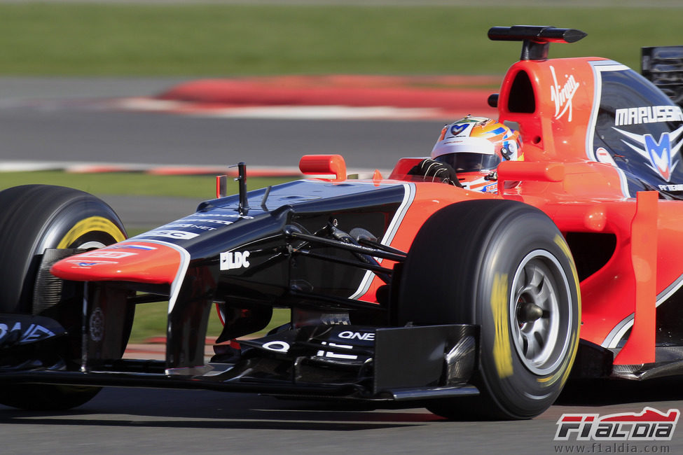 Timo Glock estrena el MR01 de Marussia