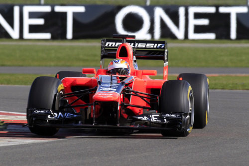 Timo Glock en Silverstone con el nuevo MR01