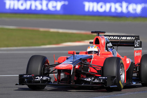 Glock al volante del Marussia MR01 en Silverstone