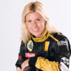 María de Villota con el mono de Lotus Renault GP