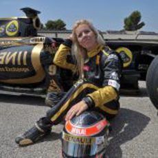 María de Villota con Lotus Renault GP