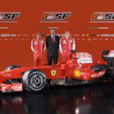 F60: Felipe Massa, Stefano Domenicali, y Kimi Raikkonen