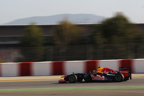 Vista lateral del RB8 de Mark Webber