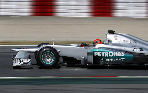 Schumacher a toda velocidad con su monoplaza
