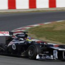 Bruno Senna rueda en Montmeló con su monoplaza