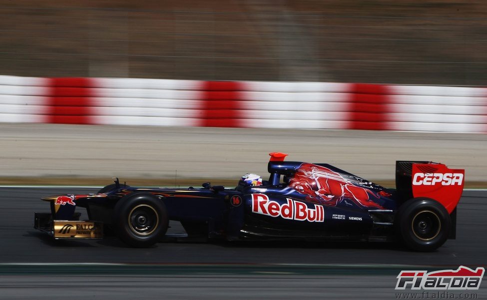 Daniel Ricciardo en Barcelona con el ST7
