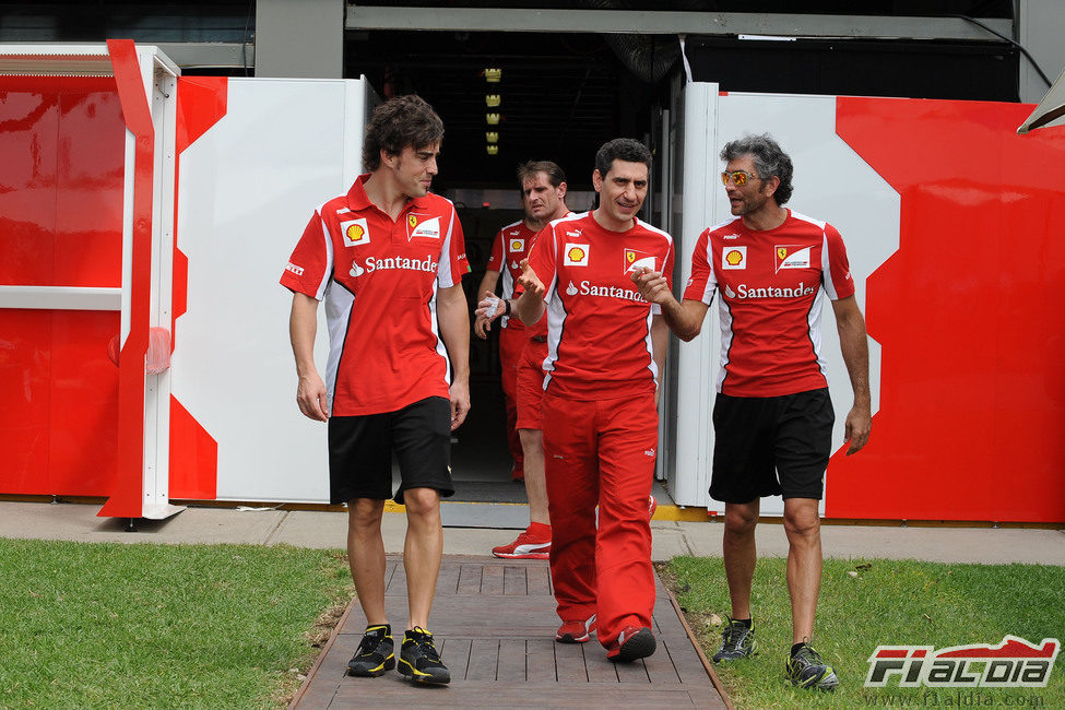 Fernando Alonso llega a Albert Park