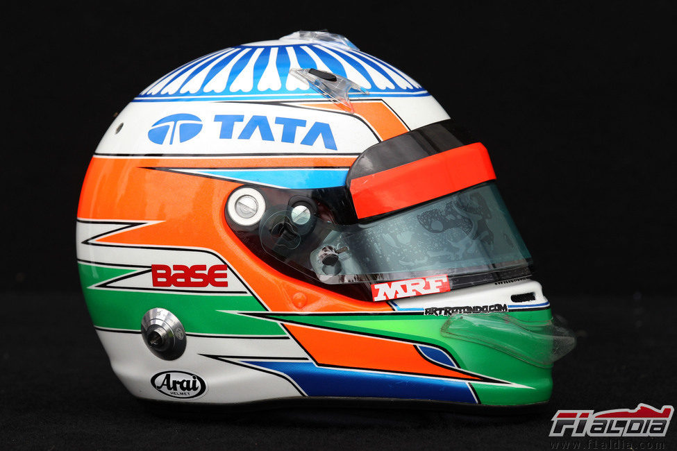 Casco de Narain Karthikeyan para 2012