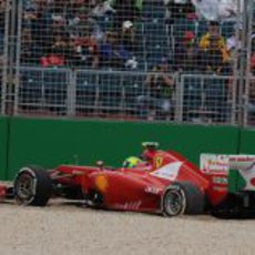 Salida de pista de Felipe Massa durante los Libres 1