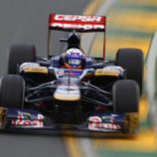 Daniel Ricciardo en su STR7 en Albert Park