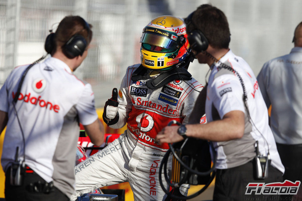 Lewis Hamilton logra la'pole' en el GP de Australia 2012