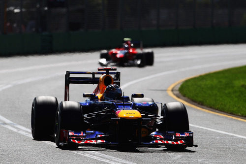 Sebastian Vettel rueda en Albert Park durante la sesión de clasificación