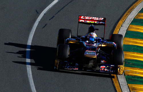 Jean-Eric Vergne rueda con el Toro Rosso en el Gran Premio de Australia