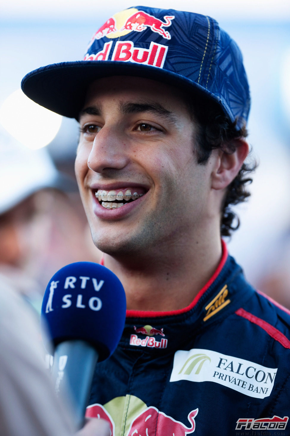 Daniel Ricciardo atiende a la prensa en el Gran Premio de su país