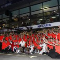 El equipo McLaren celebra la victoria en el GP de Australia 2012