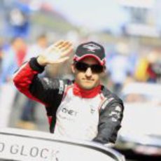 Timo Glock durante el drivers parade del GP de Australia