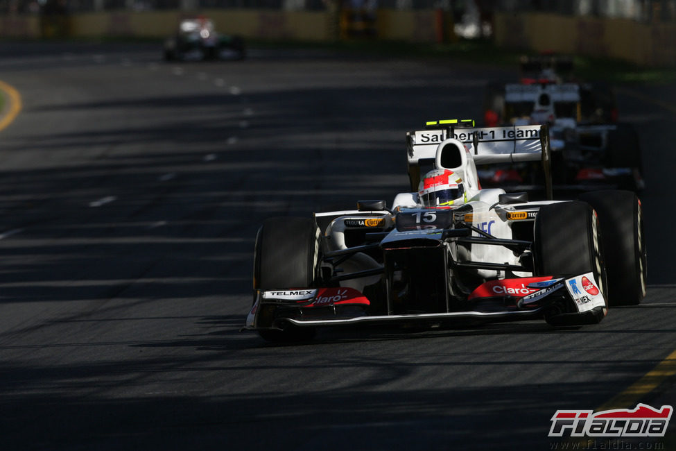 Sergio Pérez rueda en Albert Park con el C31