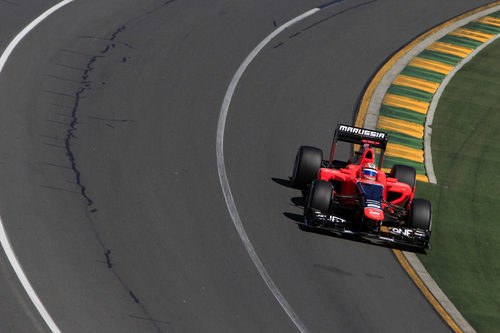 Timo Glock completa sus primeras vueltas en seco con el MR01