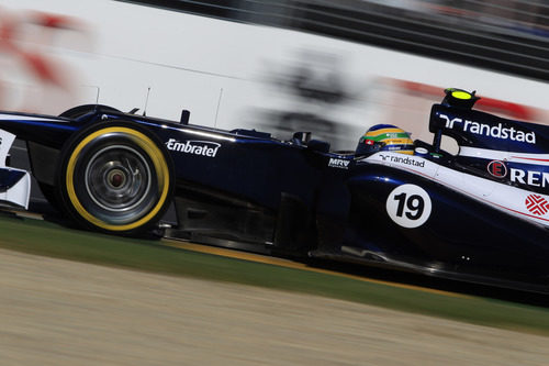 Vista lateral del Williams de Bruno Senna en Melbourne