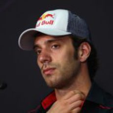 Jean-Eric Vergne en la rueda de prensa de la FIA en Malasia