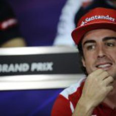 Fernando Alonso en la rueda de prensa de la FIA en Malasia