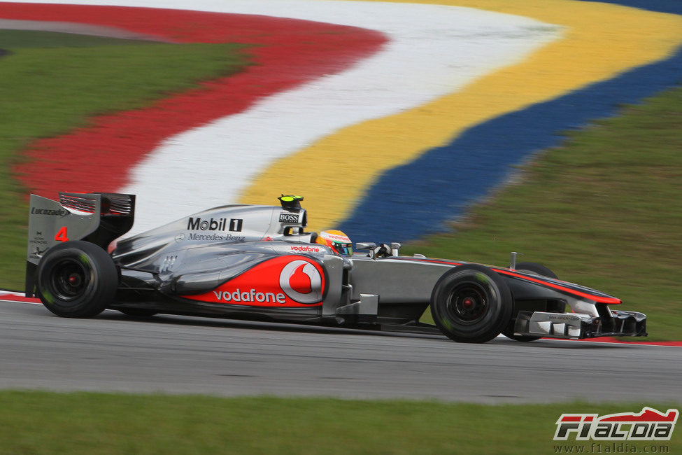 Lewis Hamilton en los libres del GP de Malasia 2012