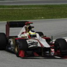 Pedro de la Rosa rueda en Sepang con el F112