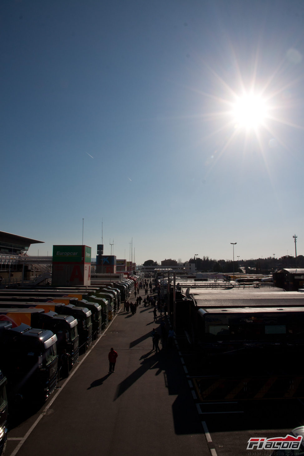 Camiones de los equipos de Fórmula 1 en Montmeló