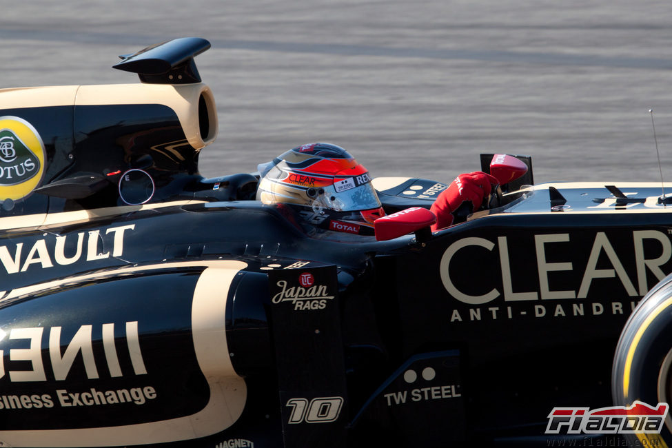 Vista lateral de Romain Grosjean