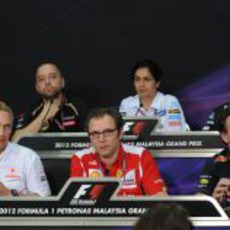 Rueda de prensa de la FIA el viernes en Sepang