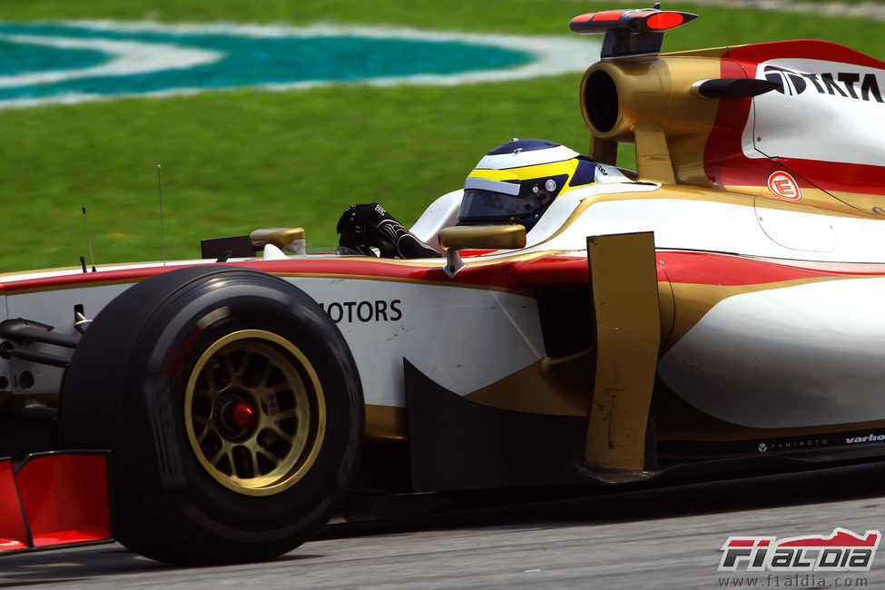 Pedro de la Rosa vuela para superar el 107% en la clasificación del GP de Malasia 2012