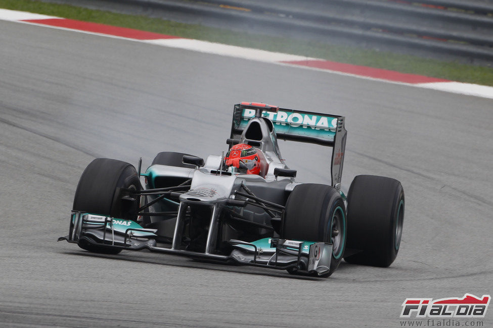 Michael Schumacher consigue el tercer puesto en clasificación en Sepang