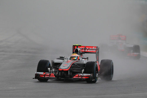 Lewis Hamilton lidera el GP de Malasia 2012