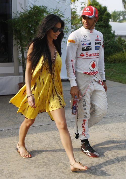 Nicole Scherzinger y Lewis Hamilton en el GP de Malasia 2012