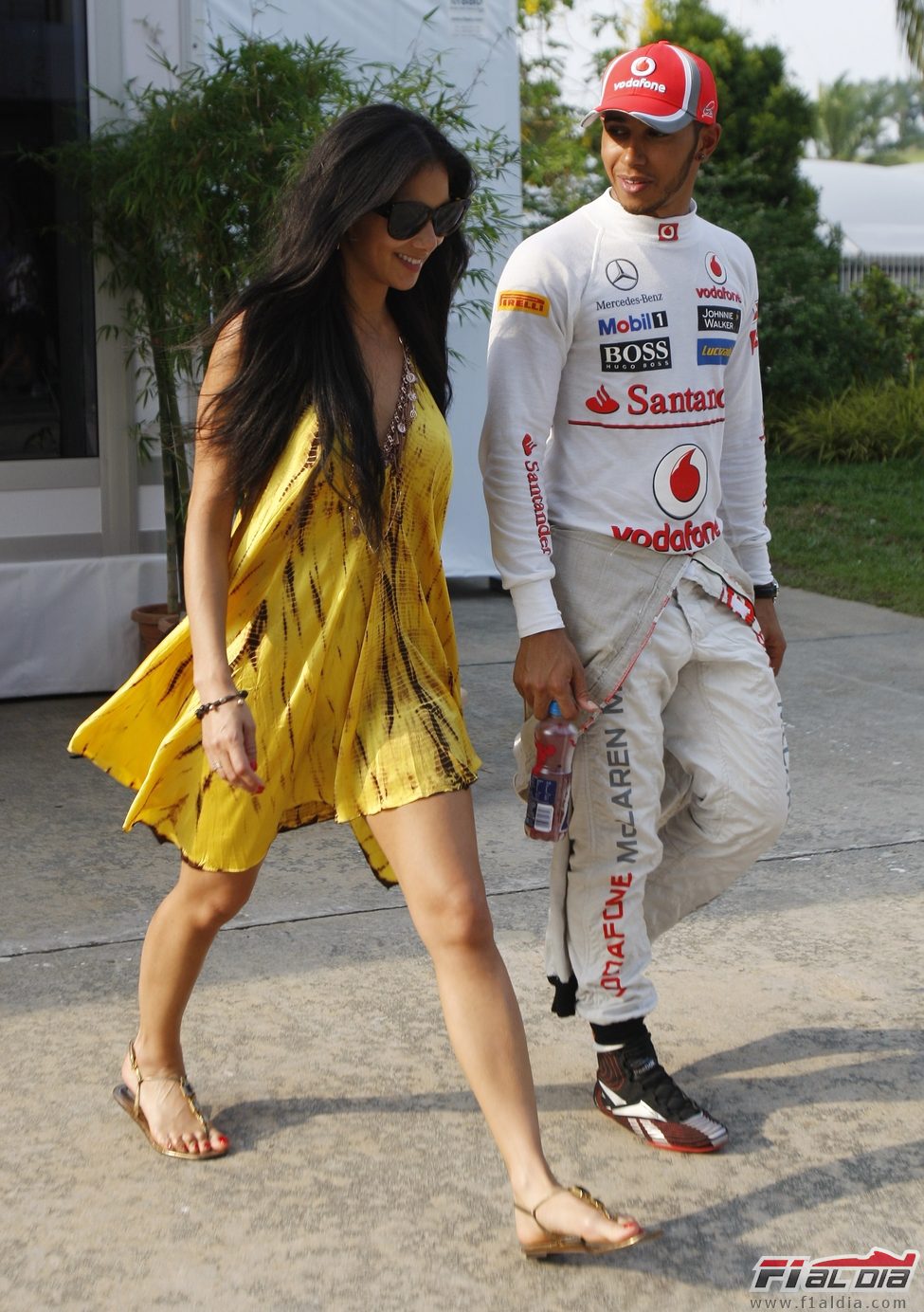 Nicole Scherzinger y Lewis Hamilton en el GP de Malasia 2012