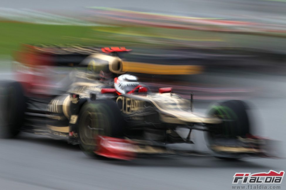 Kimi Räikkönen vuela en el Gran Premio de Malasia 2012