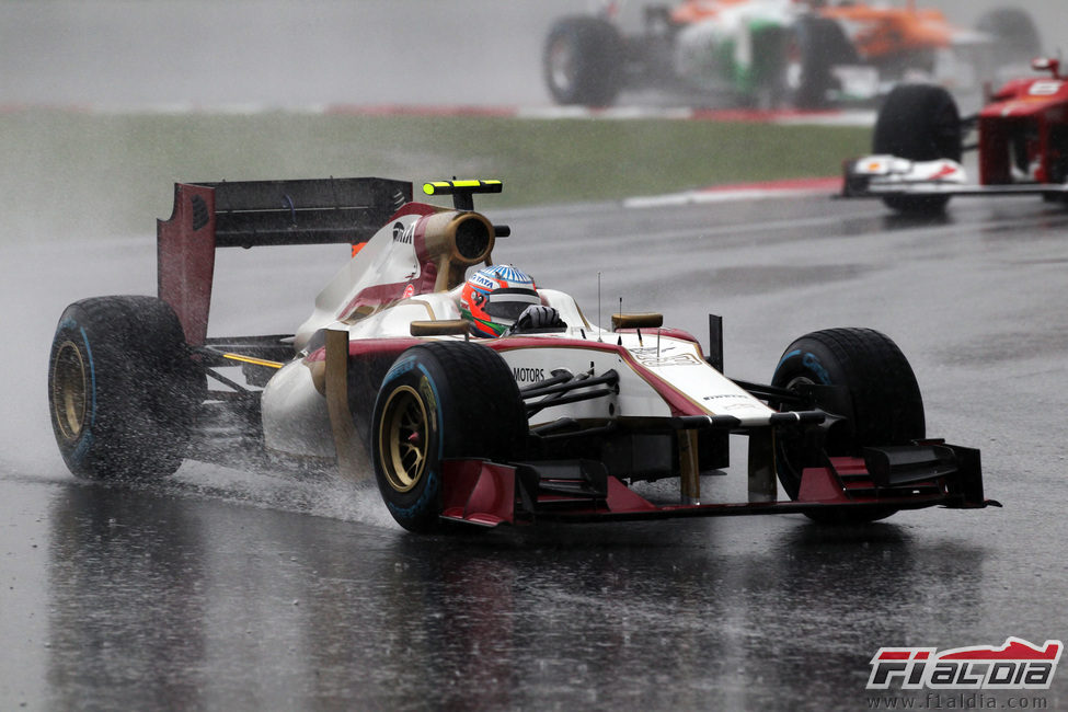 Narain Karthikeyan estuvo situado en zona de puntos durante la carrera